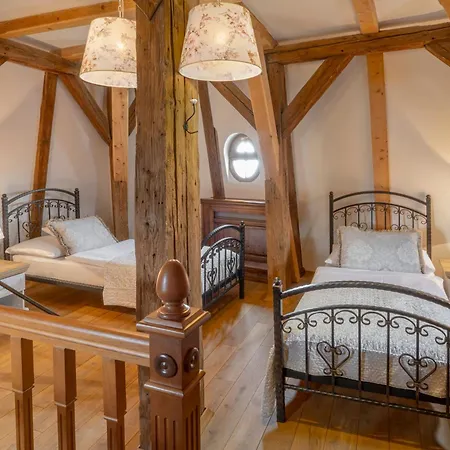 Galicia Nueva, Castle Hotel Lučenec