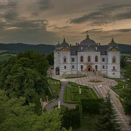 Galicia Nueva, Castle 4*