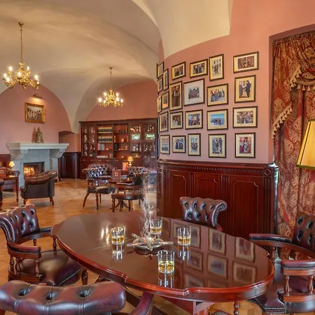 Galicia Nueva, Castle Losonc