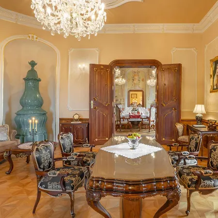 Galicia Nueva, Castle Hotel Lučenec