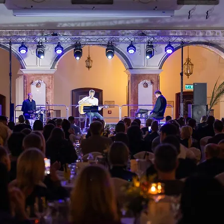 Szálloda Galicia Nueva, Castle 4*