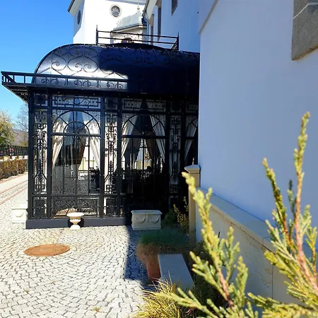 Galicia Nueva, Castle Szálloda 4*