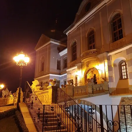 Szálloda Galicia Nueva, Castle 4*