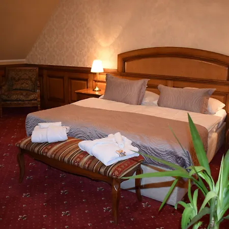 Galicia Nueva, Castle Hotel Lučenec