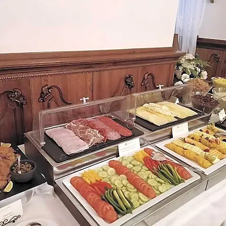 Hotel Galicia Nueva, Castle