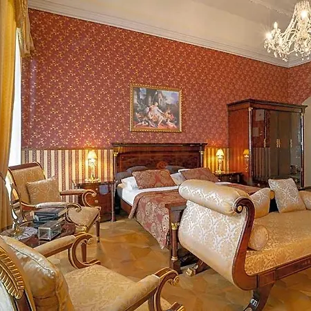 Galicia Nueva, Castle 4* Lučenec