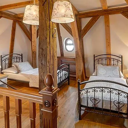 Hotel Galicia Nueva, Castle