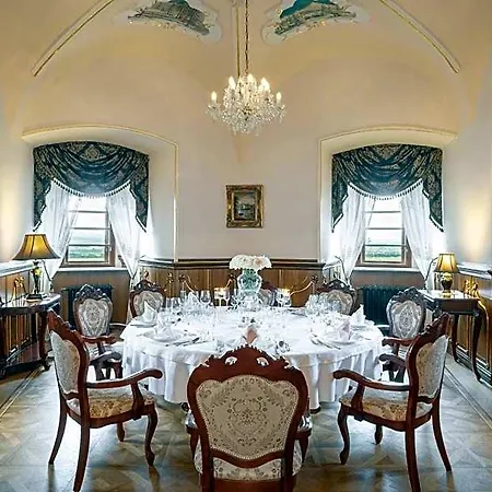 Galicia Nueva, Castle Hotel